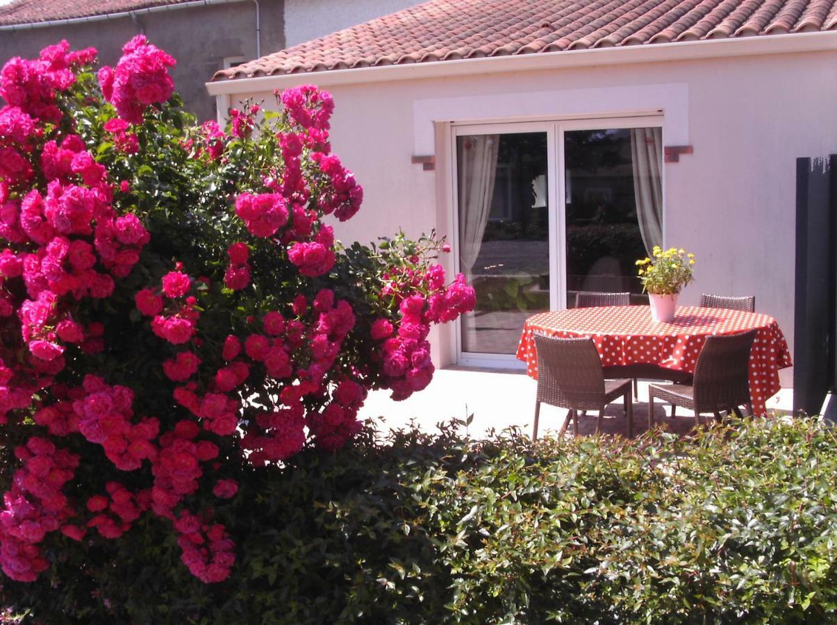 Gite Le Logis Mouchamps ภายนอก รูปภาพ